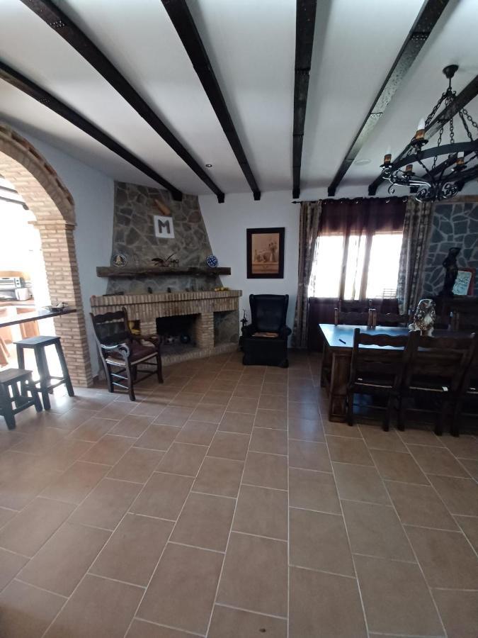 Villa Martinez Alquiler Rural Isabel Alcalá del Valle Esterno foto