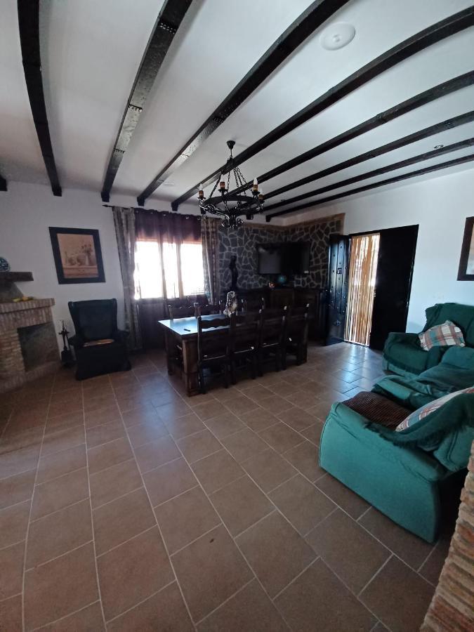 Villa Martinez Alquiler Rural Isabel Alcalá del Valle Esterno foto